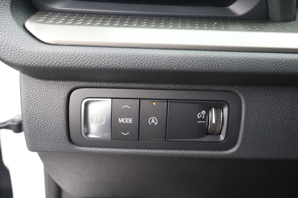 New 2026 Chevrolet Traverse LT w/ Driver Confidence Package FWD image 19
