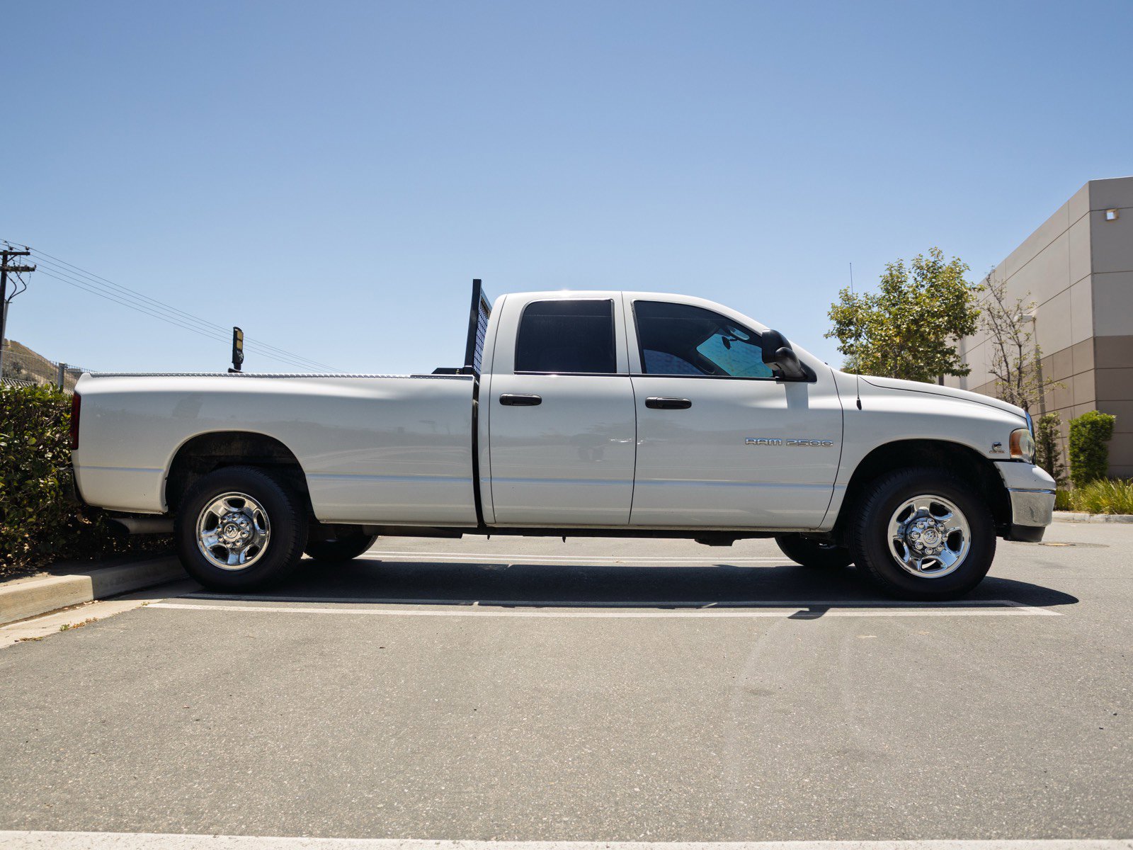 Used 2004 Dodge Ram 2500 Truck SLT w/ Trailer Tow Group RWD image 4