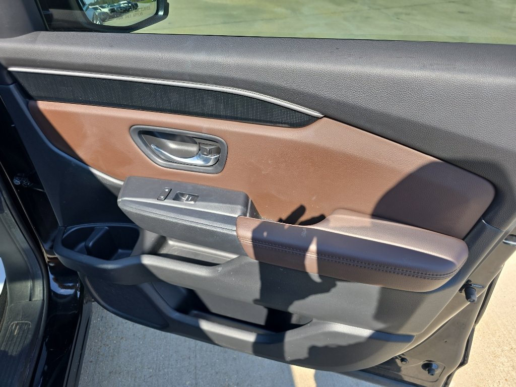 Used 2025 Honda Pilot Elite image 16