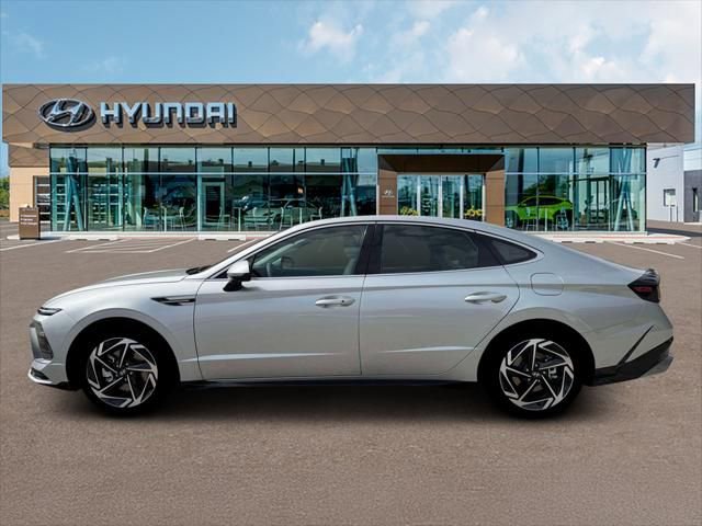 New 2026 Hyundai Sonata SEL FWD image 3