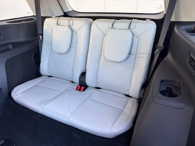 New 2027 Lincoln Aviator AWD image 14
