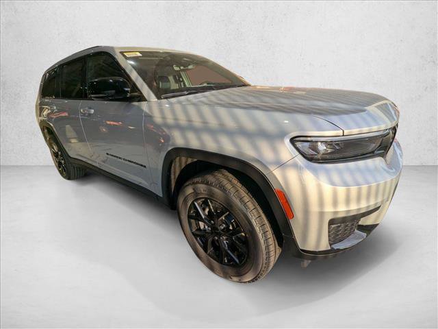 New 2025 Jeep Grand Cherokee L Altitude image 7