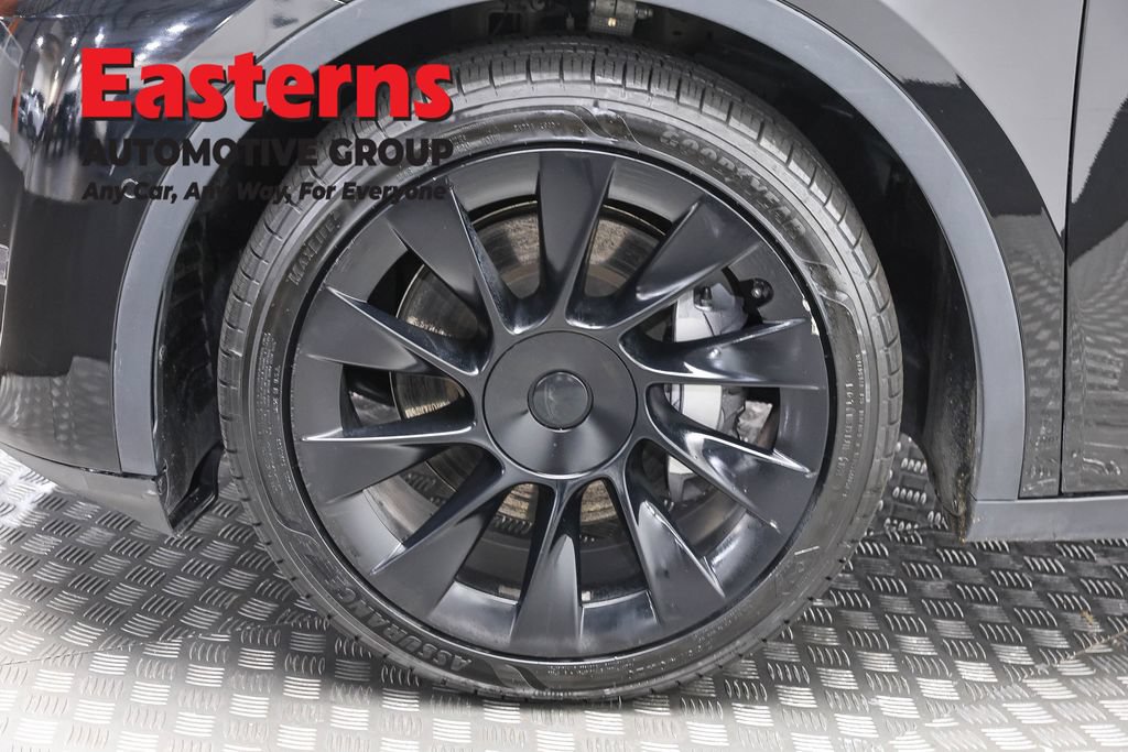 Used 2021 Tesla Model Y Long Range AWD/4WD image 28
