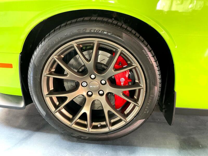 Used 2015 Dodge Challenger SRT Hellcat image 24