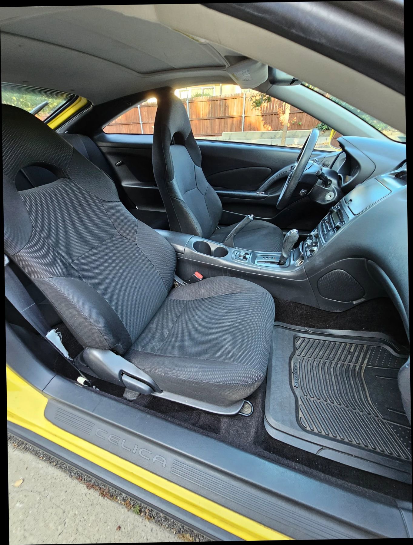 Used 2003 Toyota Celica GT image 22