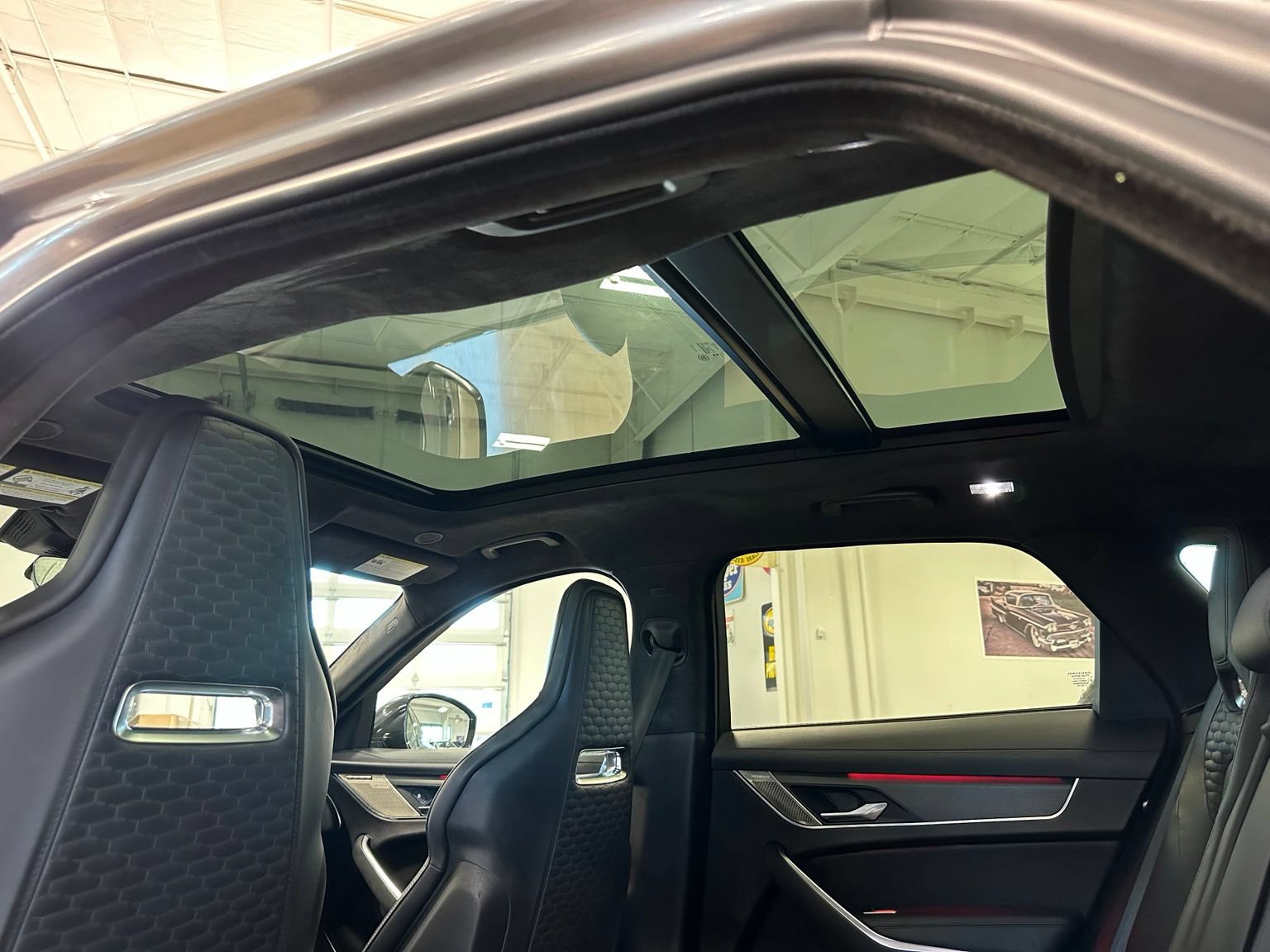 Used 2023 Jaguar F-PACE SVR AWD/4WD image 40