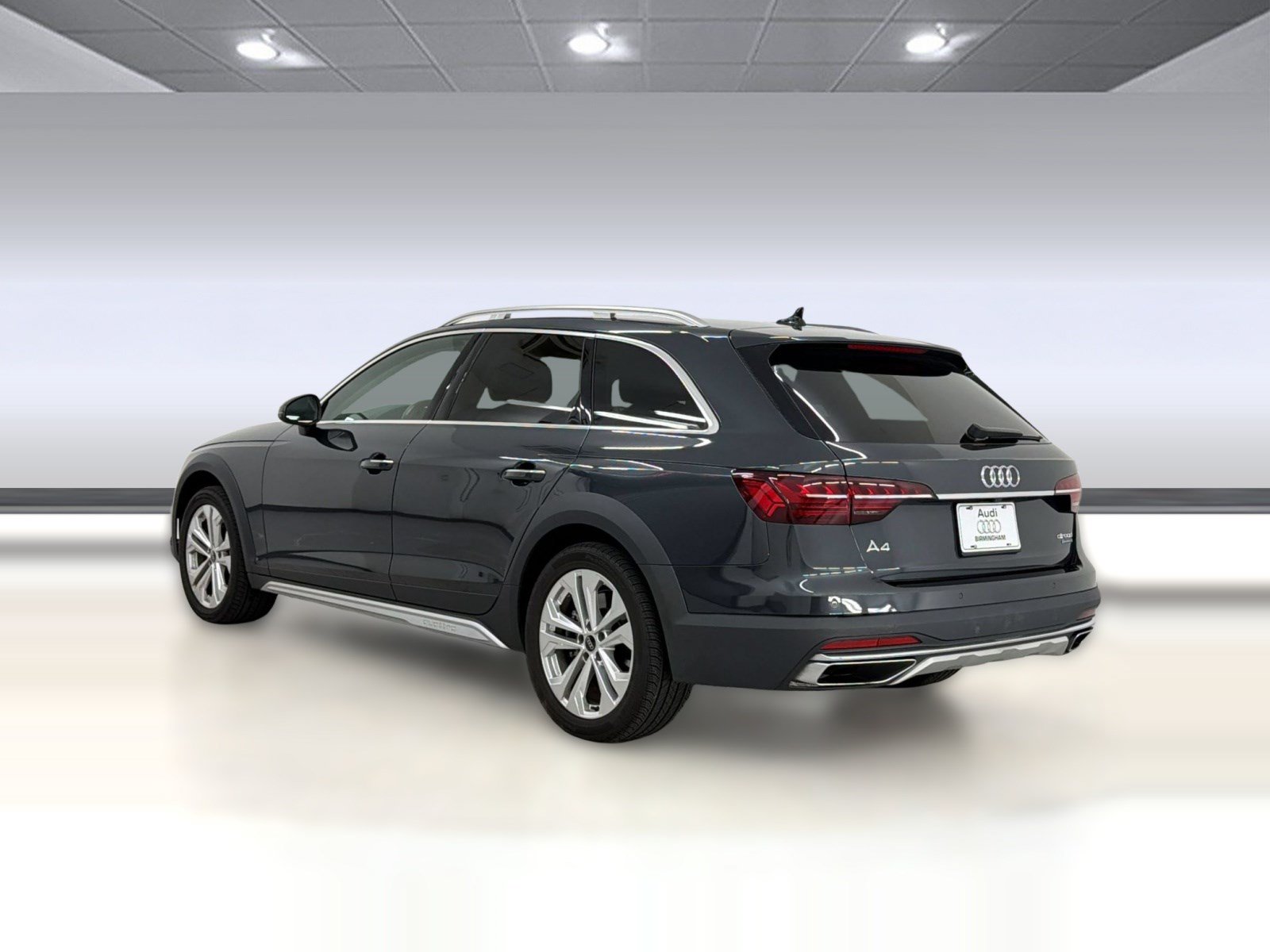 Certified 2023 Audi A4 2.0T allroad Premium w/ Convenience Package AWD/4WD image 3
