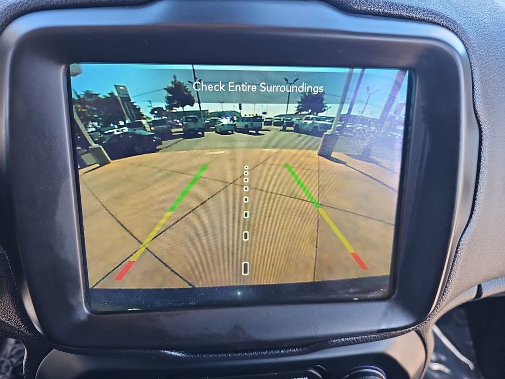 Used 2022 Jeep Renegade Latitude AWD/4WD image 22