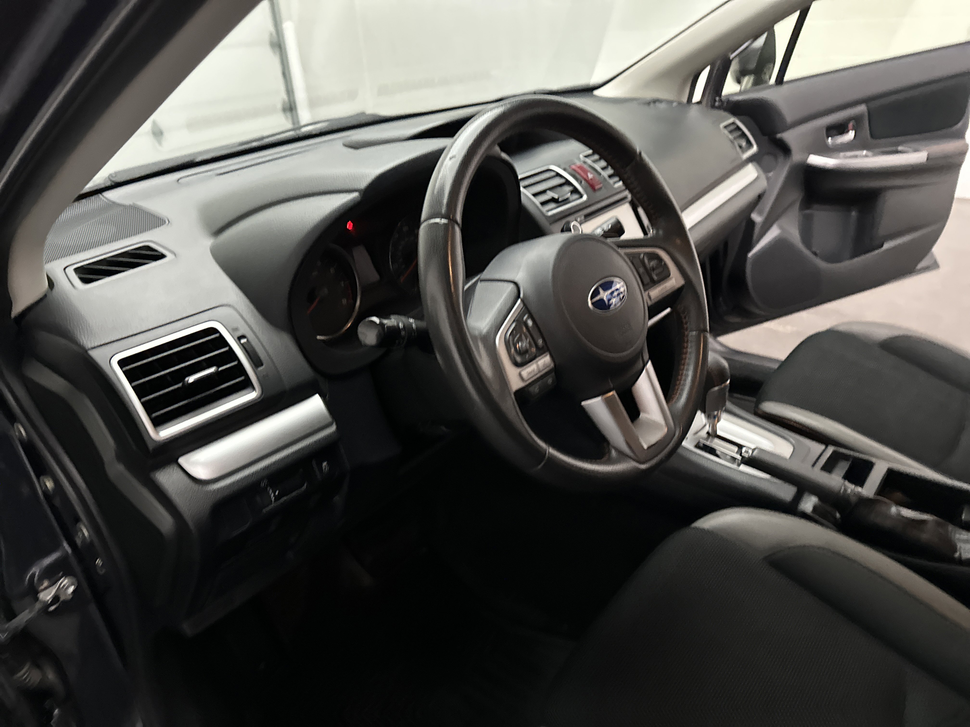 Used 2017 Subaru Crosstrek 2.0i Premium AWD/4WD image 14