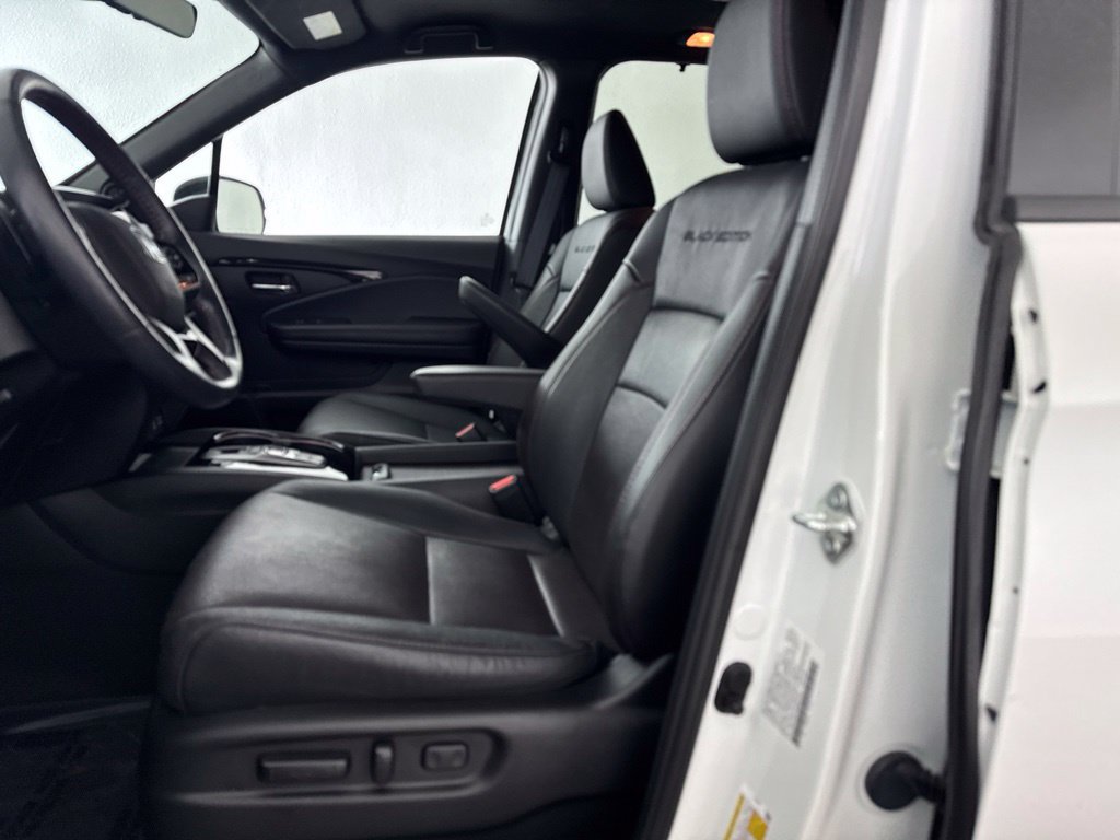 Used 2022 Honda Pilot Black Edition image 24