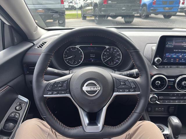 Used 2025 Nissan Sentra SR w/ SR Premium Package FWD image 17