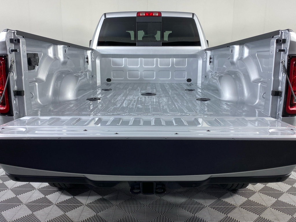 New 2026 RAM 2500 Tradesman AWD/4WD image 18