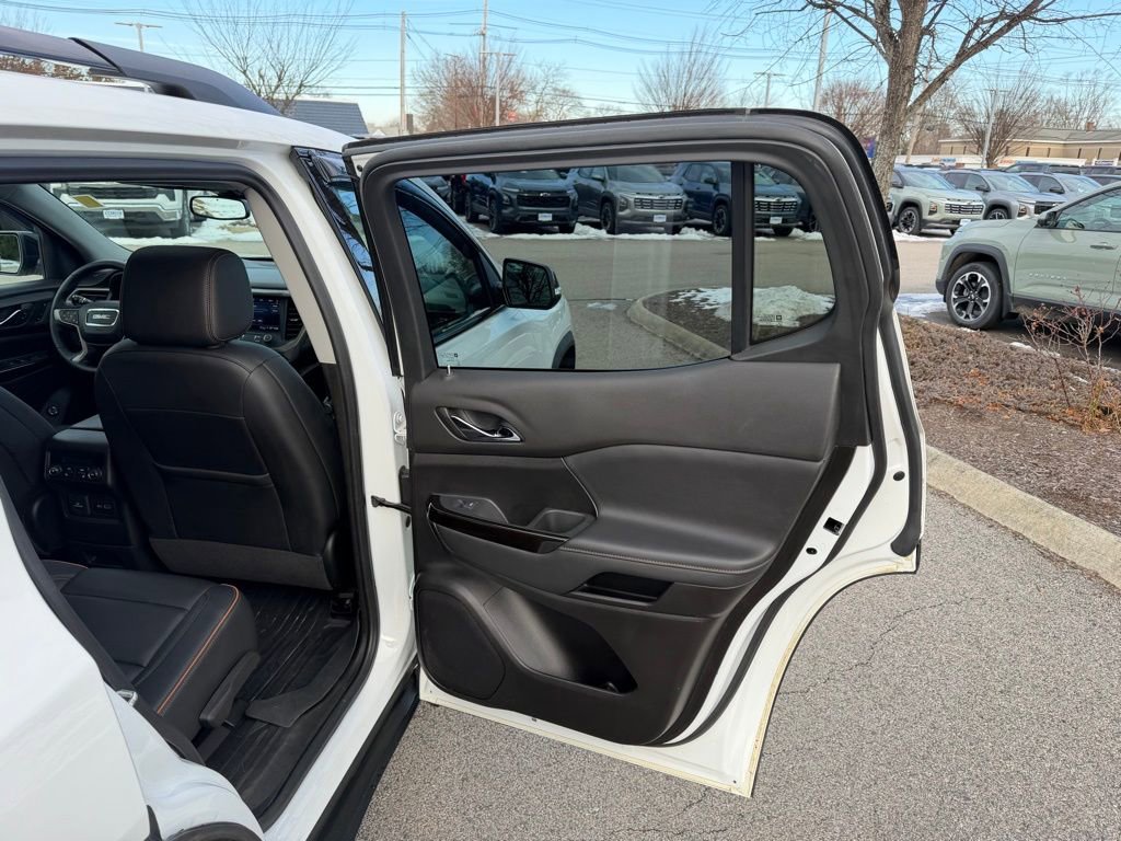 Used 2023 GMC Acadia AT4 w/ Technology Package image 20