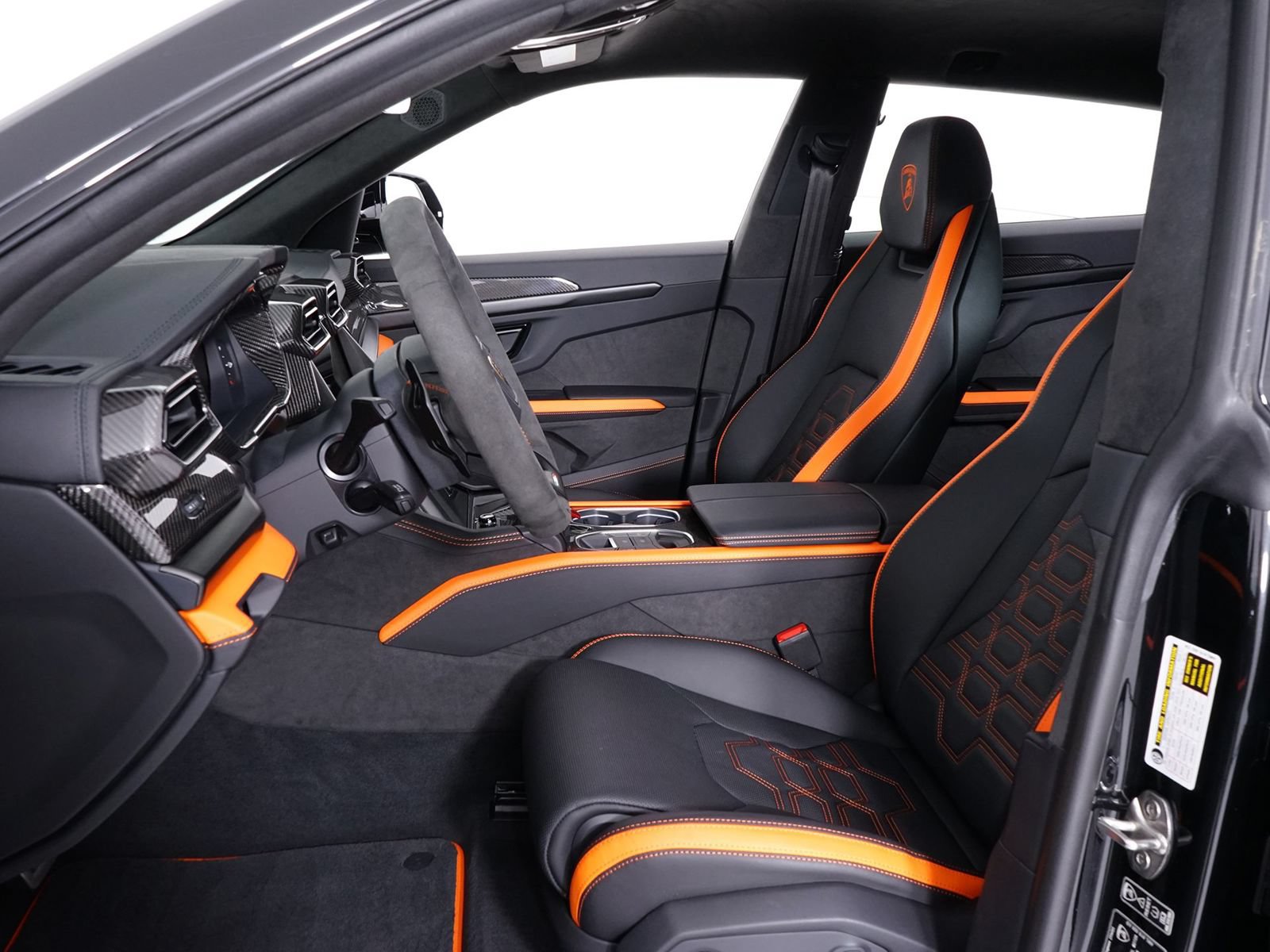 Used 2026 Lamborghini Urus S AWD/4WD image 4