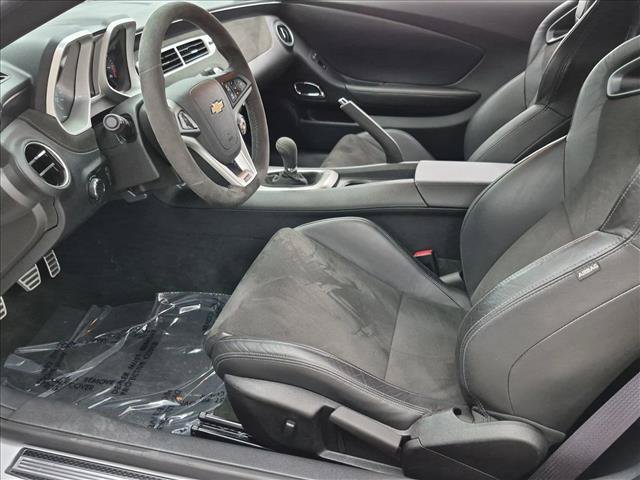 Used 2015 Chevrolet Camaro Z/28 RWD image 14