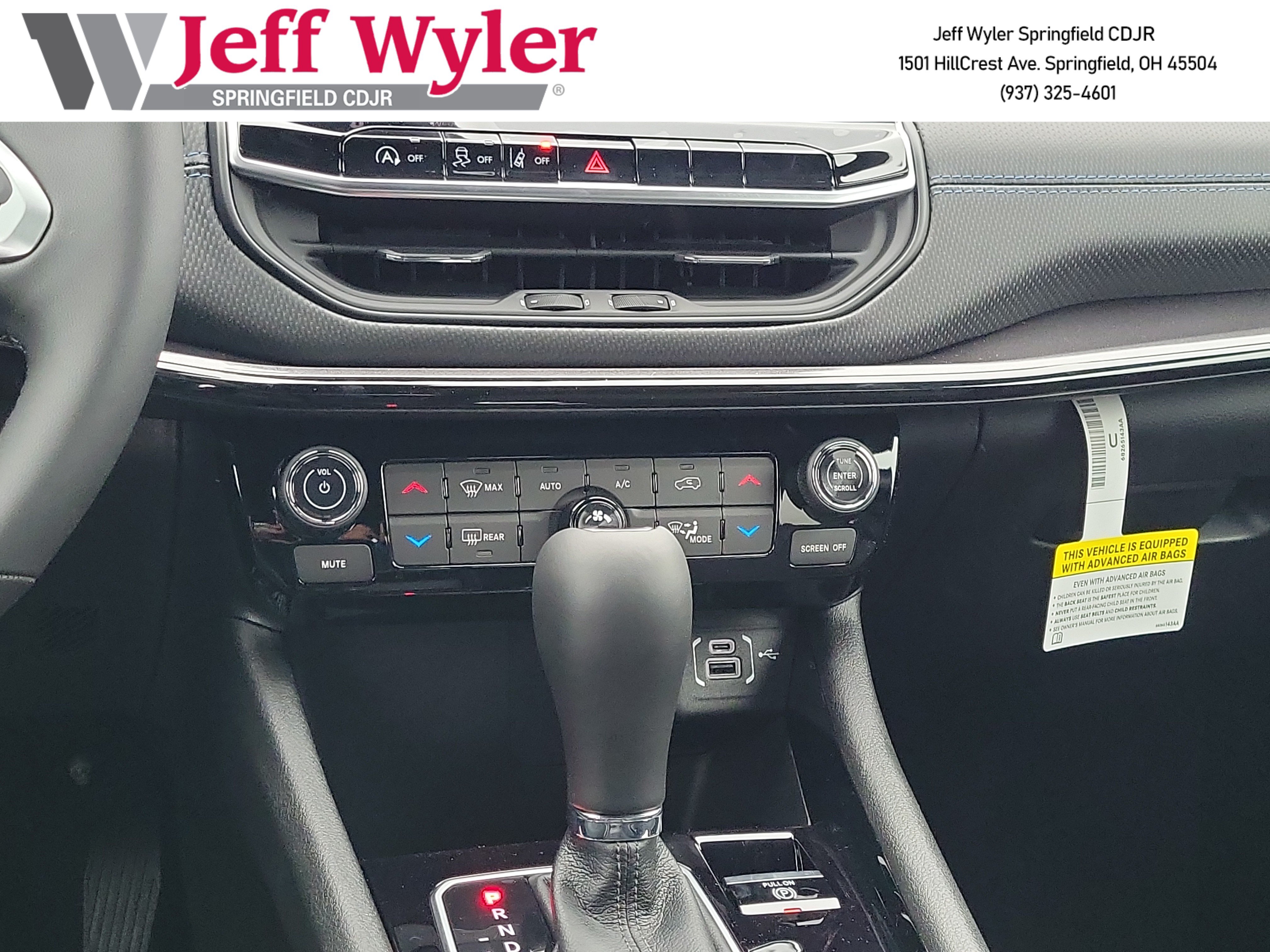 New 2026 Jeep Compass Latitude AWD/4WD image 12
