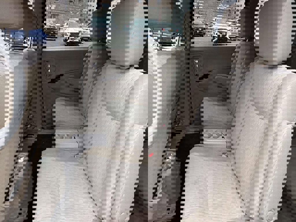 Used 2013 Nissan Quest SV image 20