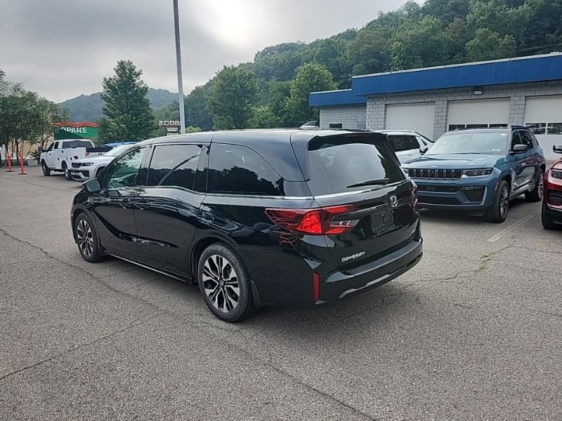 Used 2025 Honda Odyssey Elite image 5