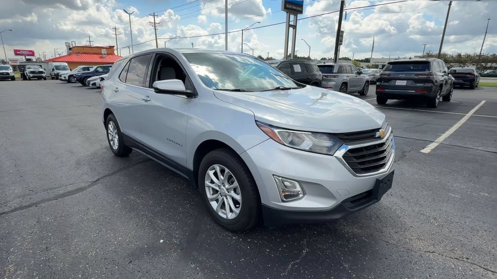 Used 2019 Chevrolet Equinox LT FWD image 2