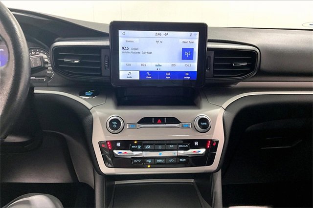 Used 2021 Ford Explorer XLT image 15