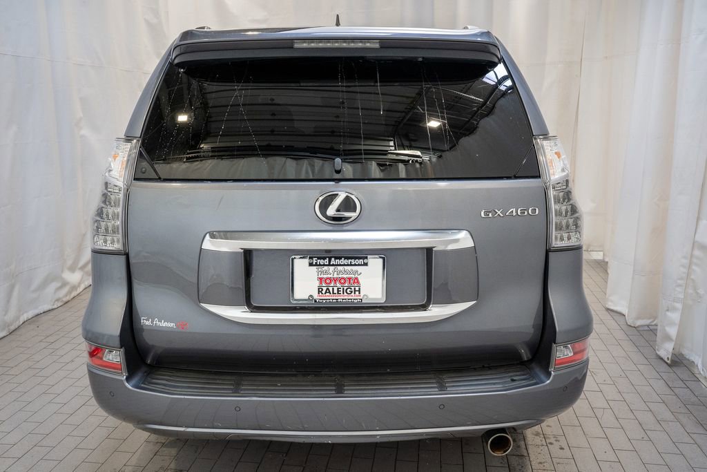 Used 2020 Lexus GX 460 Premium image 4