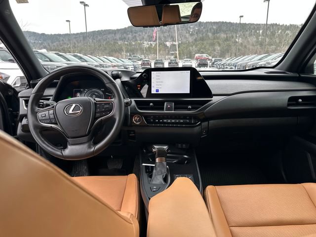 Used 2024 Lexus UX 250h AWD w/ Premium Package image 12