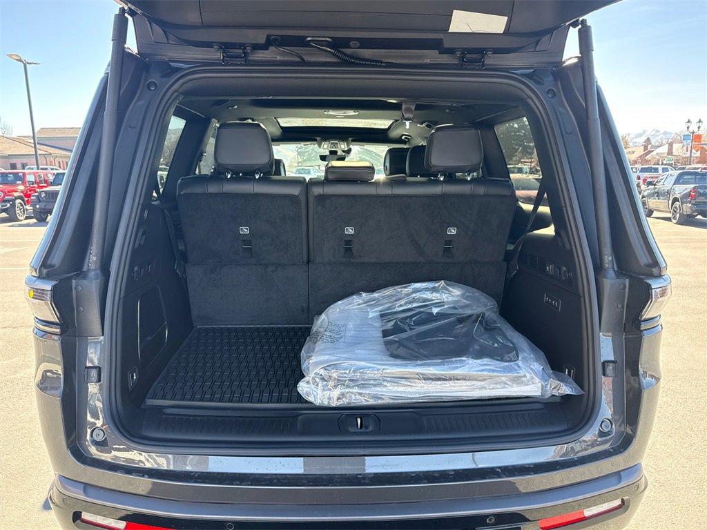 New 2026 Jeep Grand Wagoneer 4WD w/ Premium Group I image 14