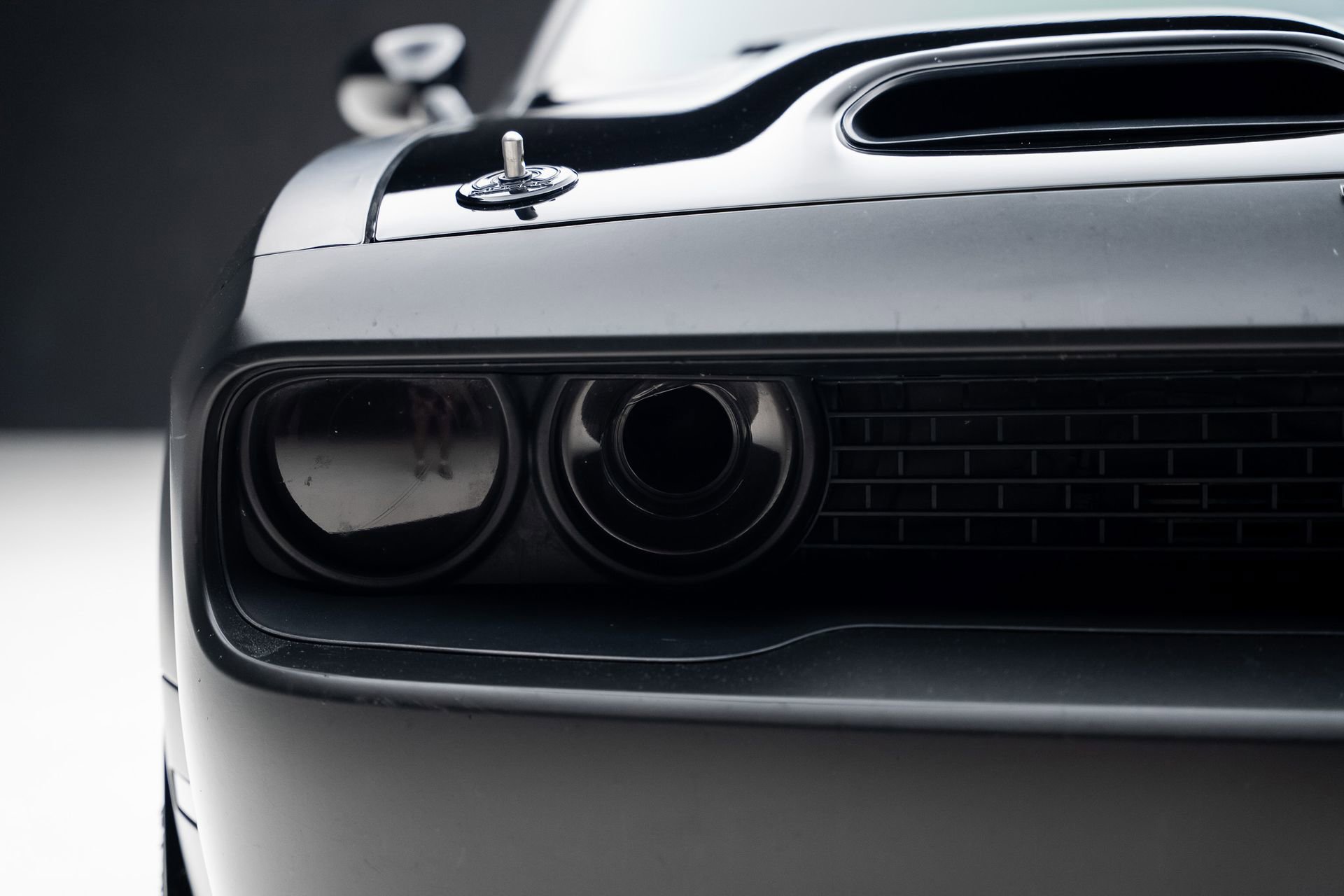 Used 2019 Dodge Challenger SRT Hellcat Redeye RWD image 9