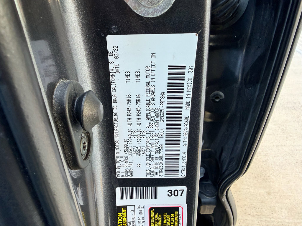 Used 2022 Toyota Tacoma SR5 RWD image 31