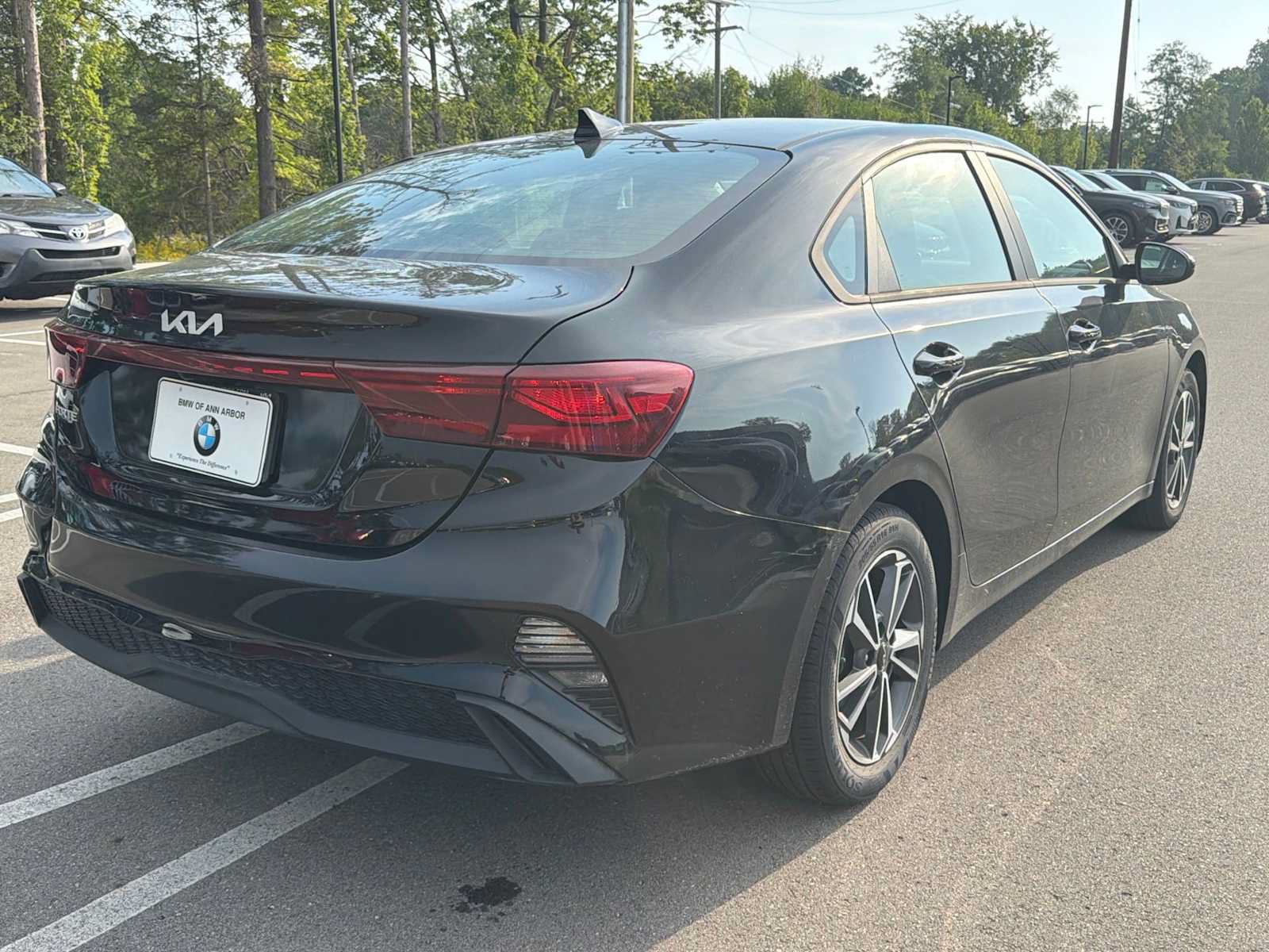 Used 2022 Kia Forte LXS FWD image 16