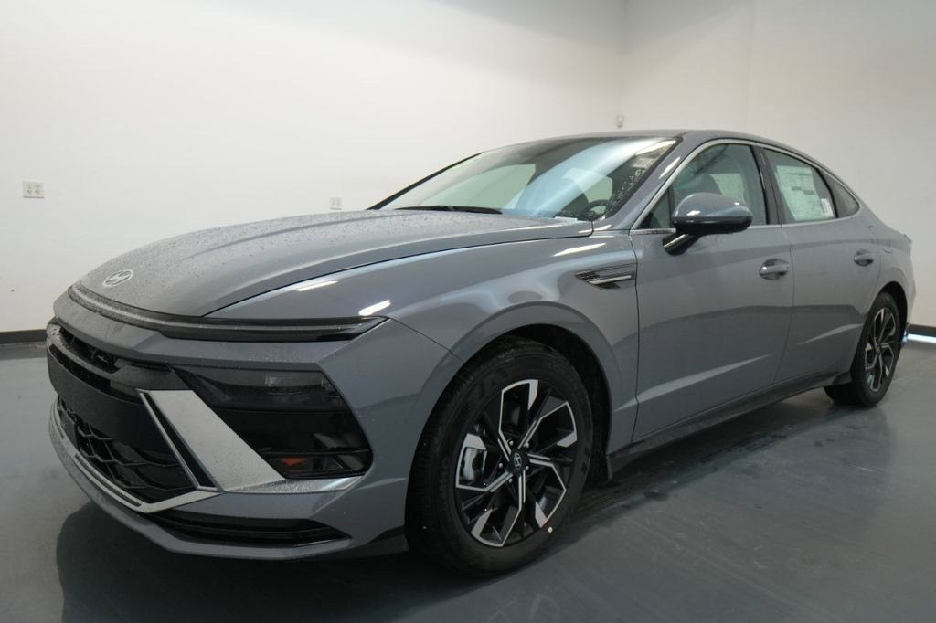 New 2025 Hyundai Sonata SEL image 4