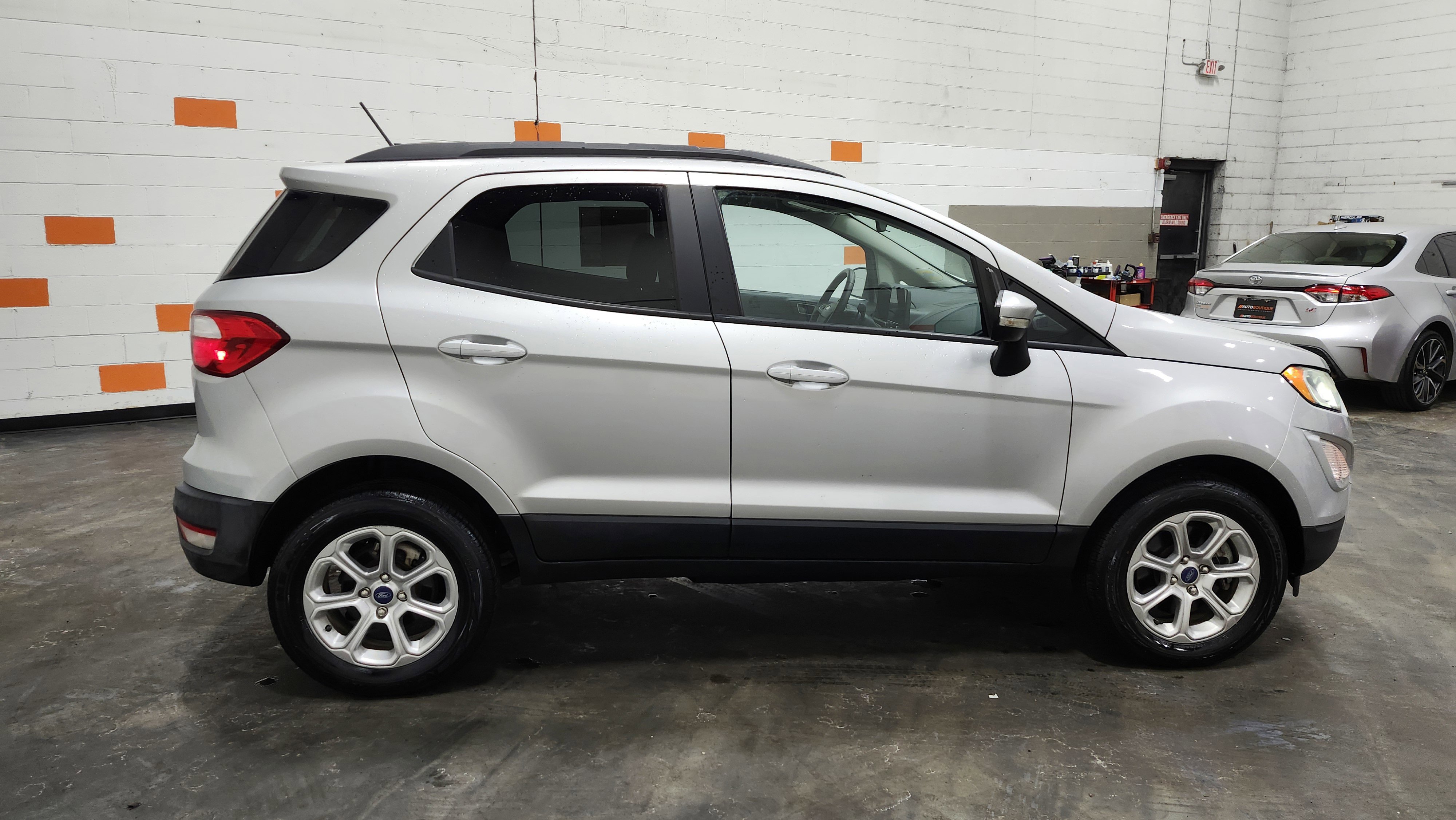Used 2020 Ford EcoSport SE w/ SE Convenience Package image 17