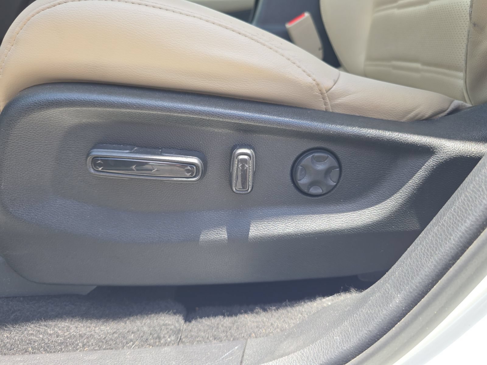 Used 2017 Honda CR-V EX-L image 16