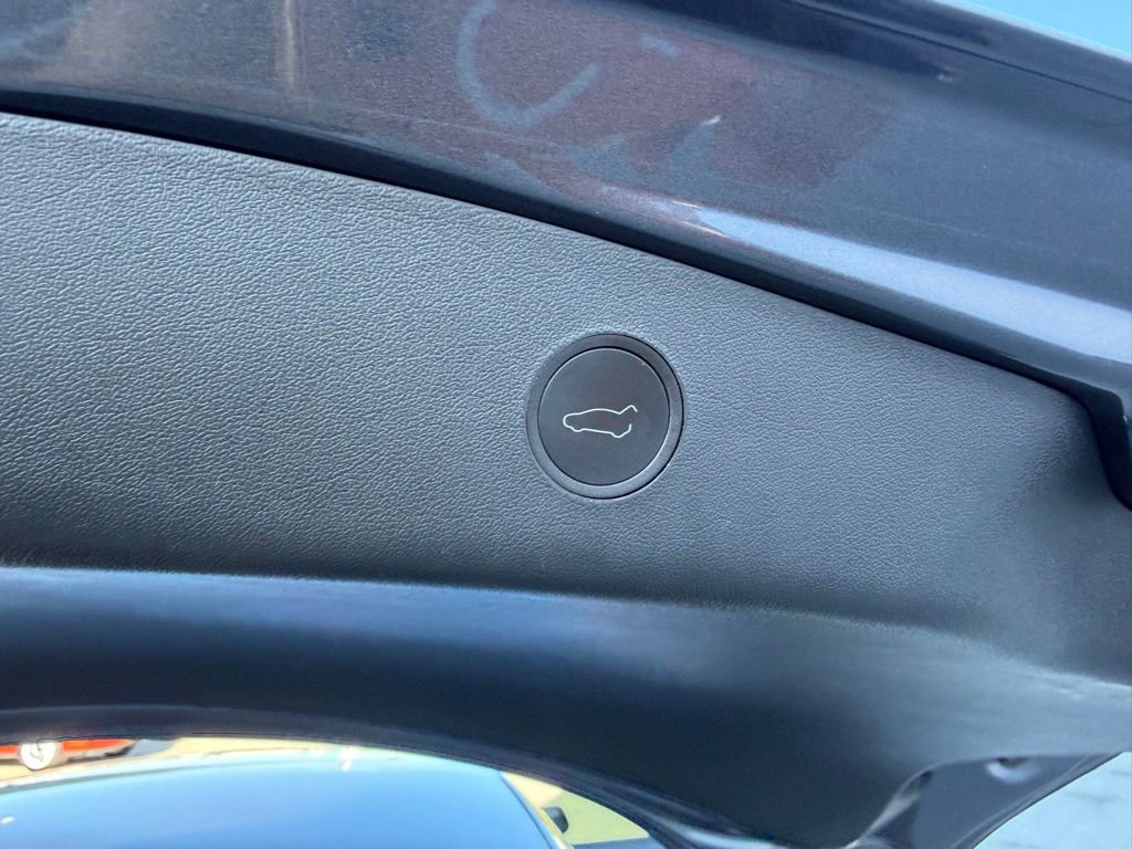 Used 2023 Tesla Model 3 Standard Range image 21