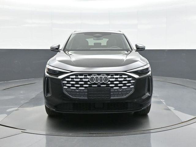 Certified 2025 Audi Q5 Premium w/ Convenience Package image 2