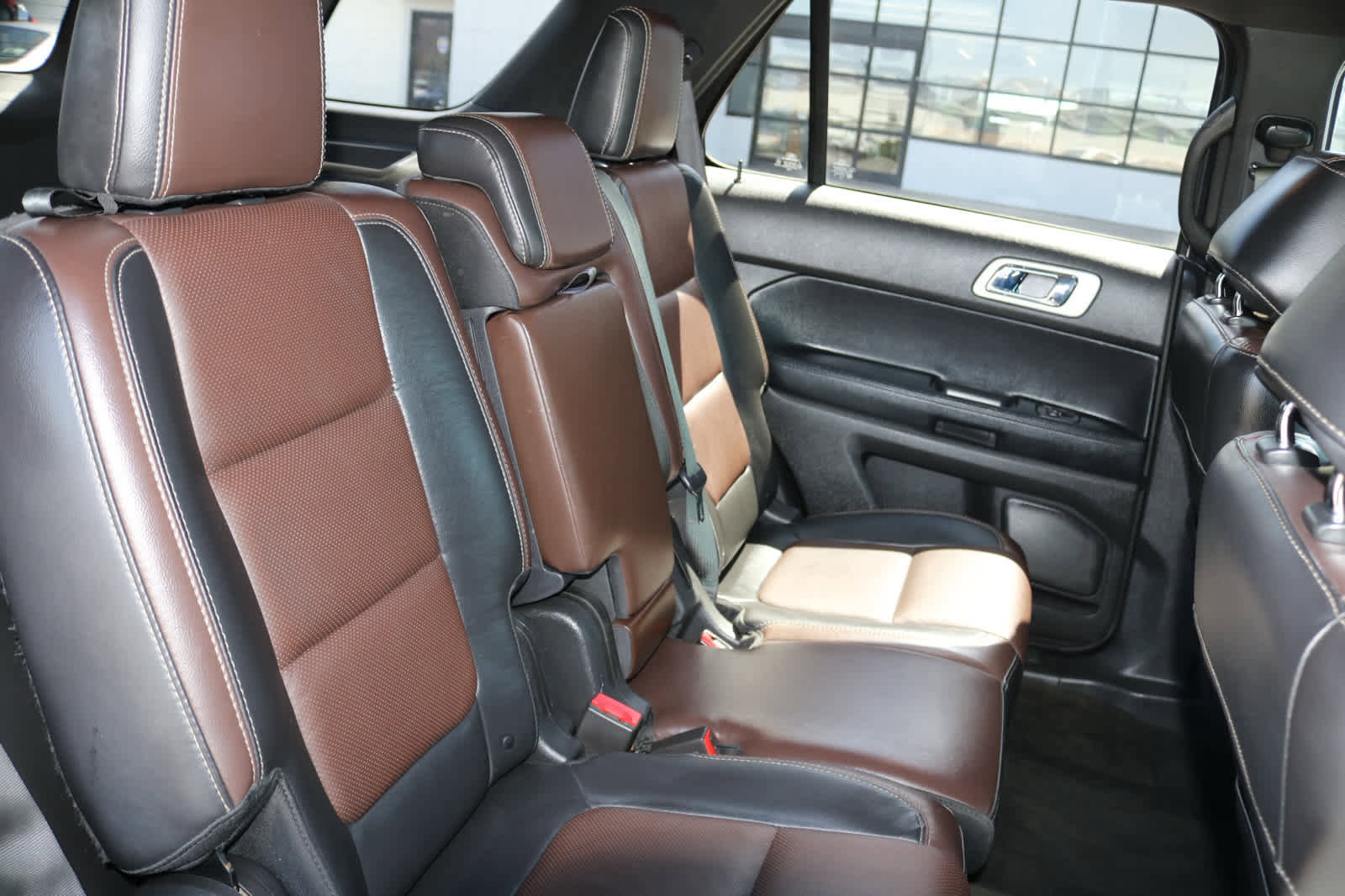 Used 2015 Ford Explorer Sport w/ Equipment Group 401A AWD/4WD image 24