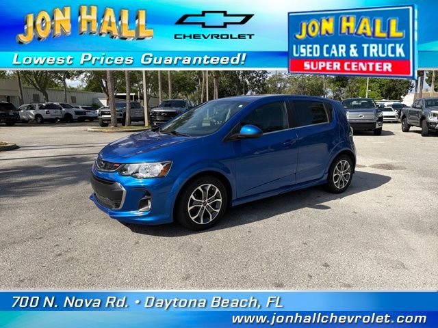Used 2020 Chevrolet Sonic LT w/ Convenience Package image 2