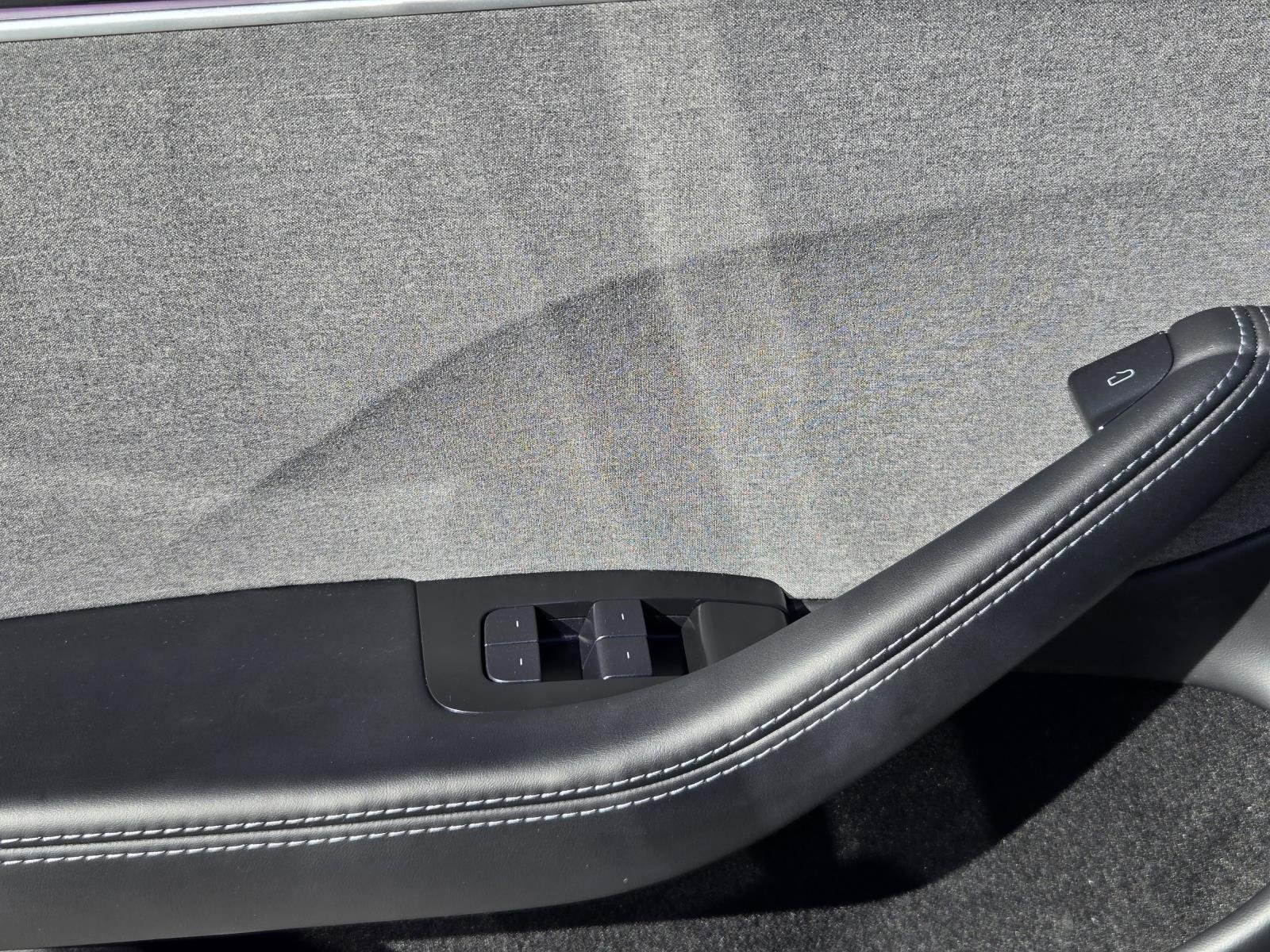 Used 2024 Tesla Model 3 Standard Range image 18