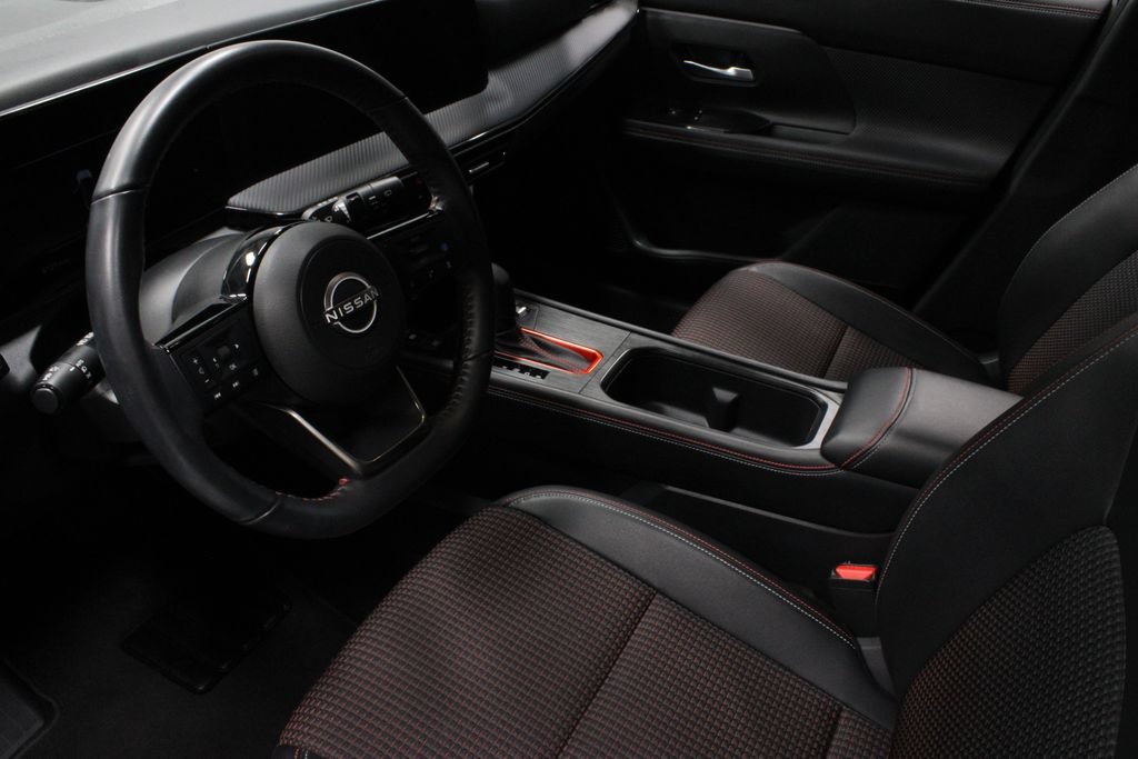 Certified 2025 Nissan Kicks SR AWD/4WD image 22