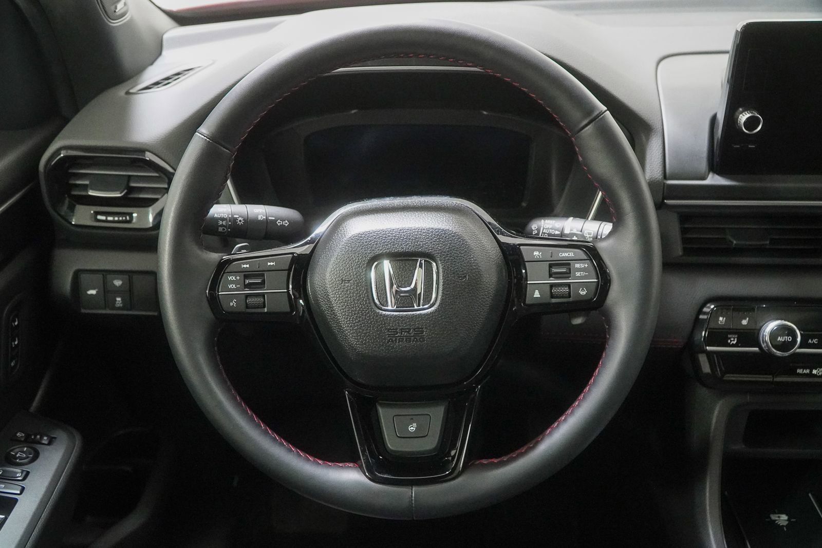 Certified 2025 Honda Pilot Black Edition image 27