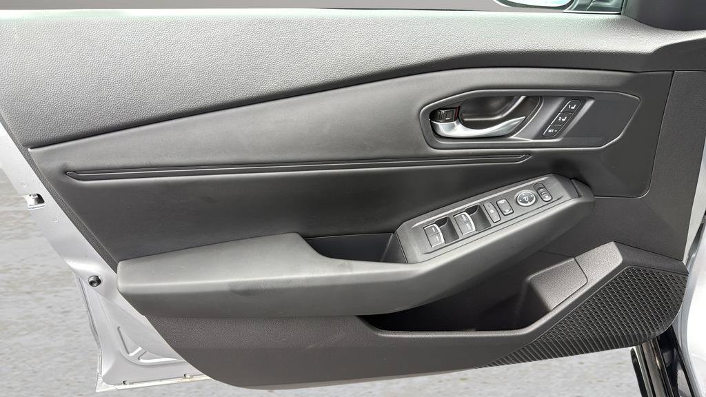 Used 2025 Honda Accord EX-L image 10