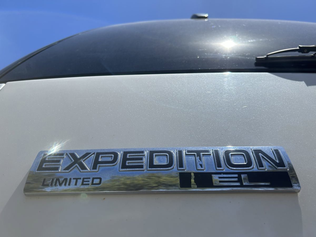 Used 2011 Ford Expedition EL Limited w/ 301A Rapid Spec Order Code image 11