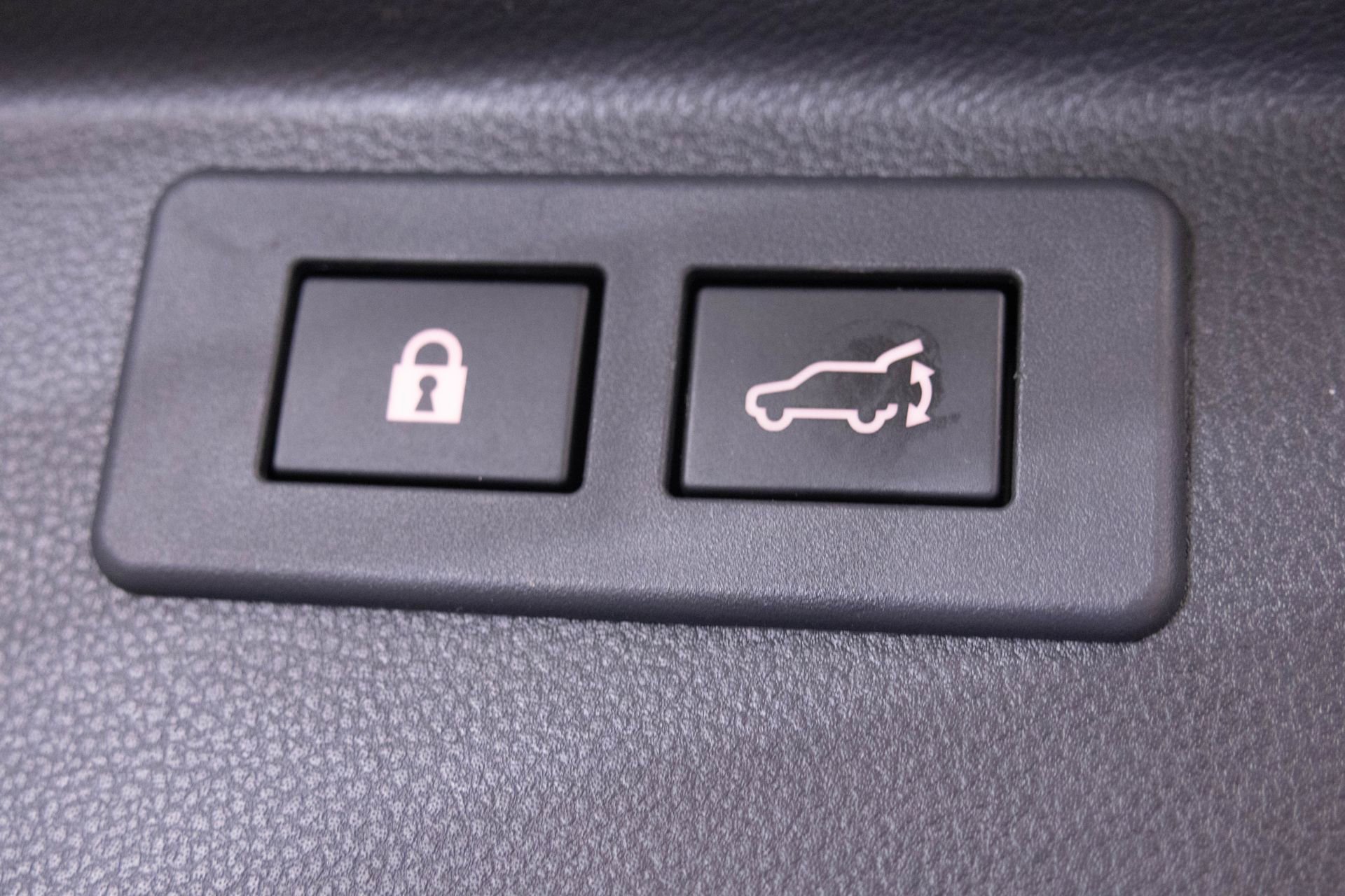 Used 2020 Subaru Forester Limited image 38