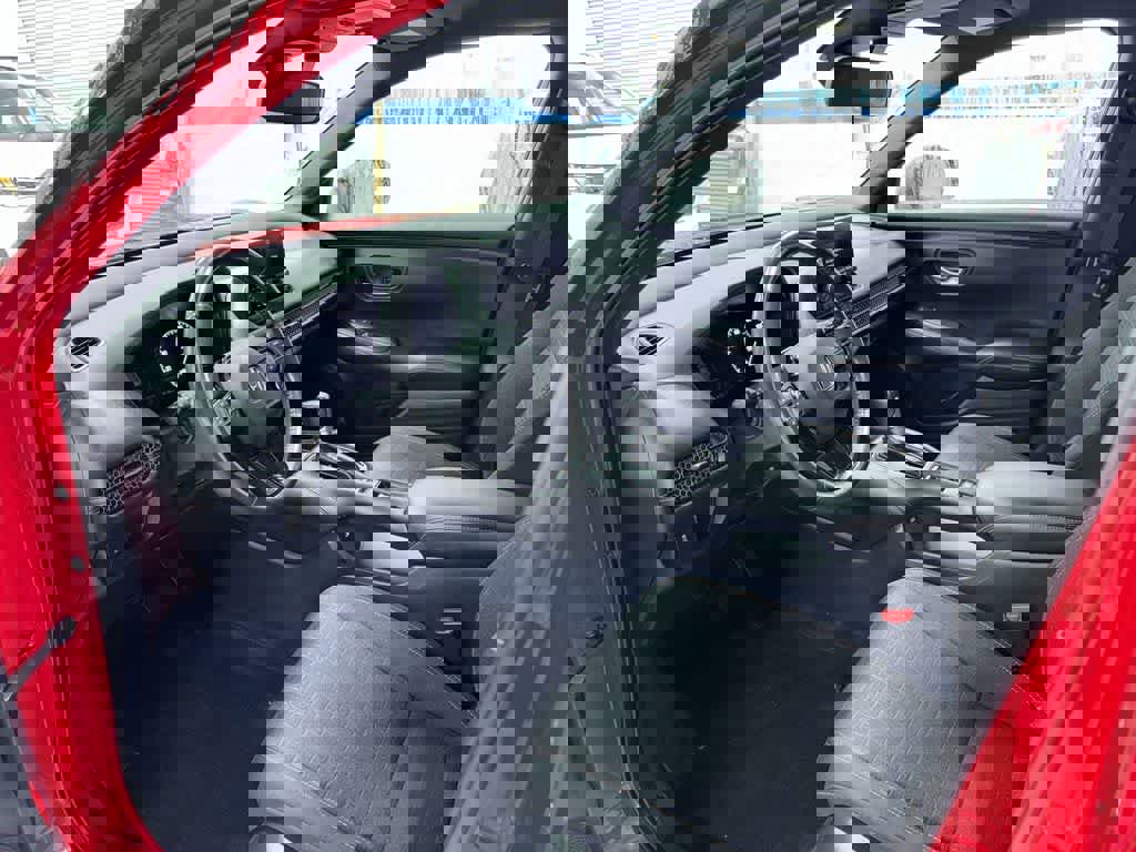 Used 2024 Honda HR-V Sport image 28