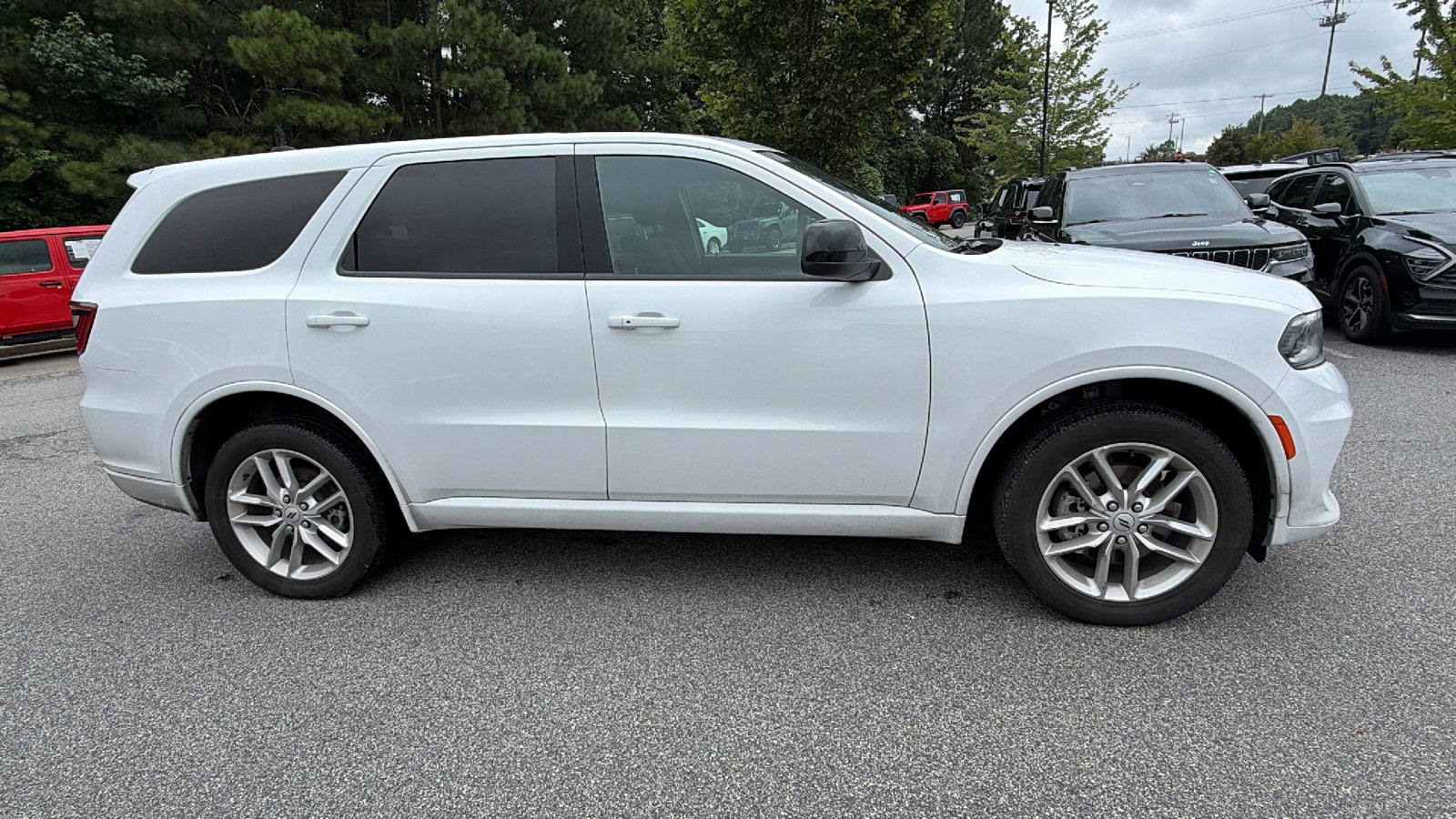 Used 2025 Dodge Durango GT AWD/4WD image 7