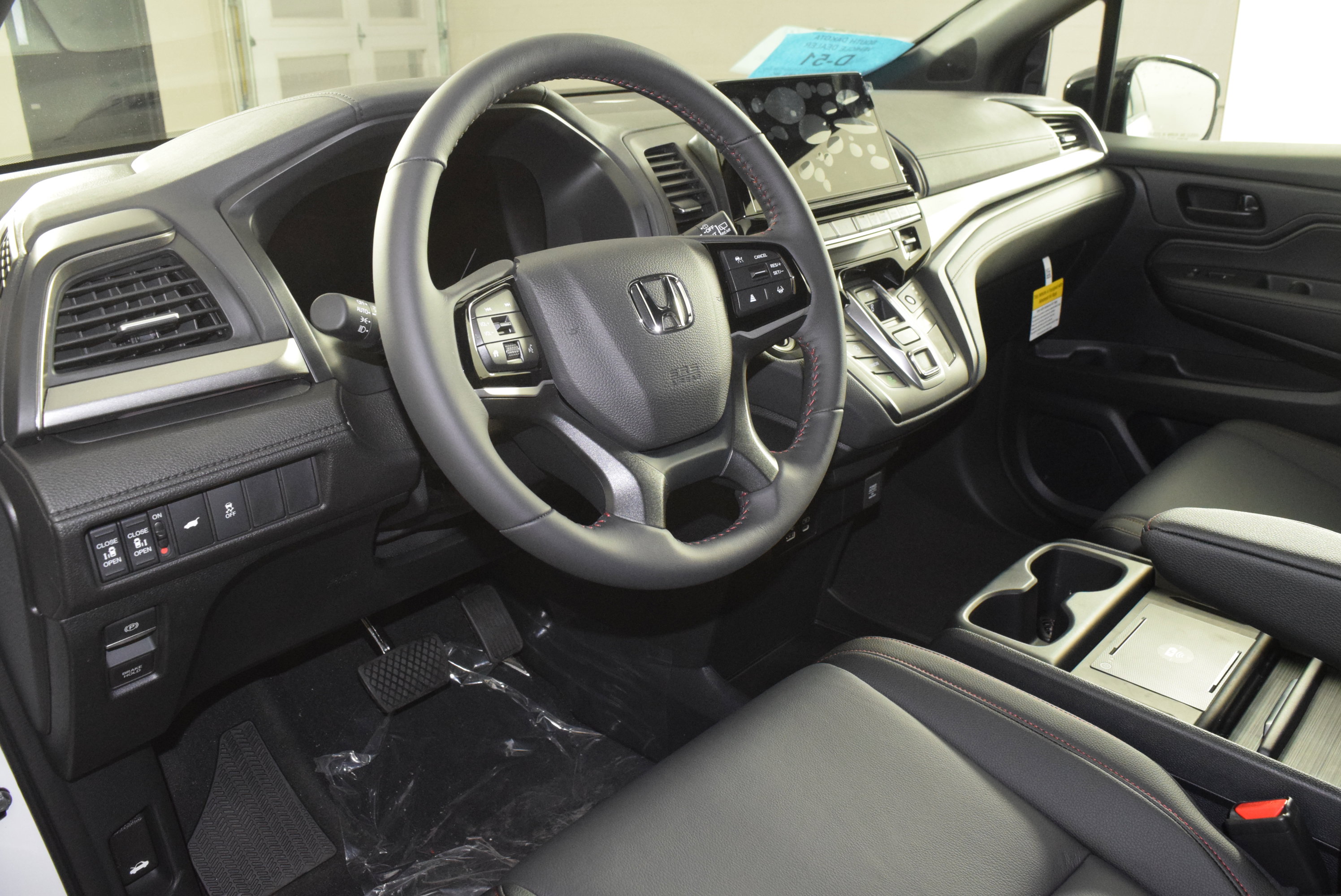 New 2026 Honda Odyssey Sport-L image 2