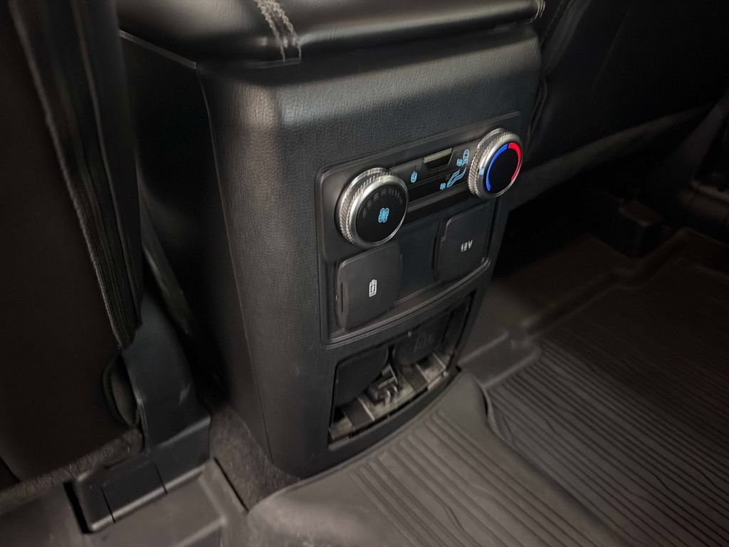 Used 2023 Ford Explorer XLT w/ Equipment Group 202A AWD/4WD image 17