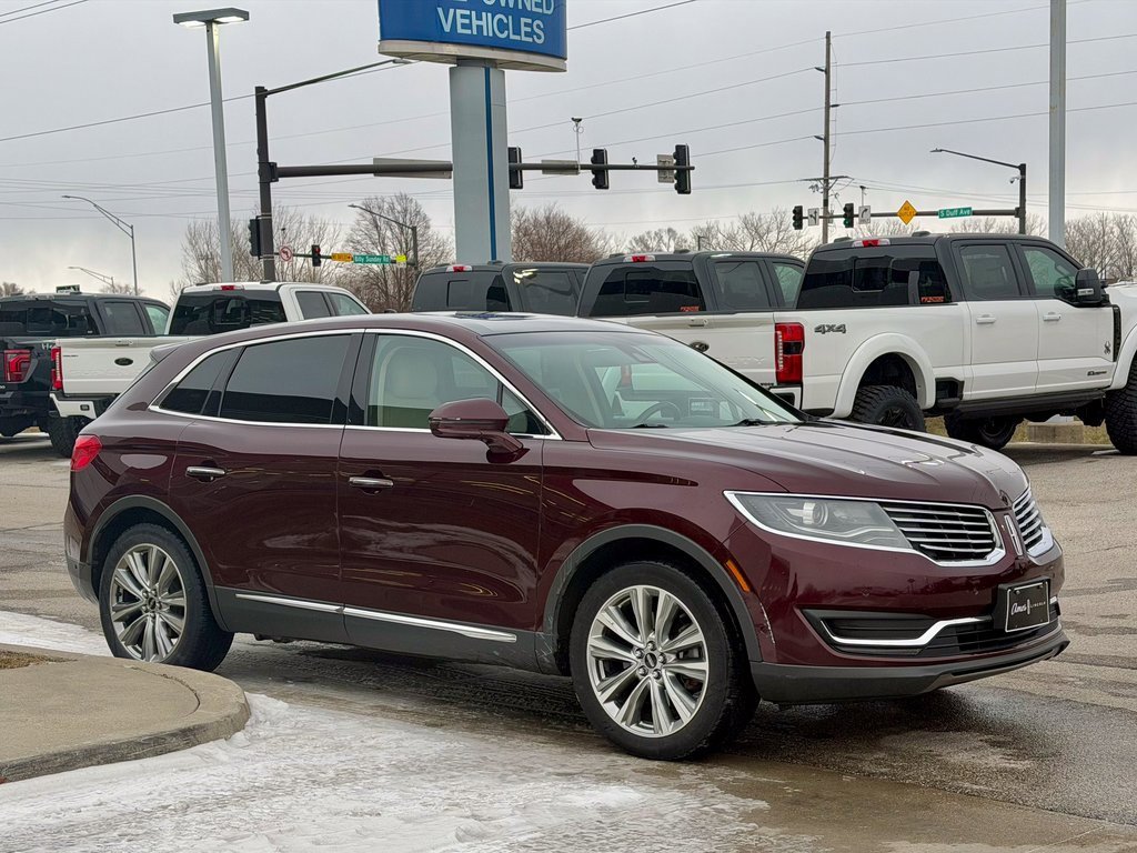 Used 2017 Lincoln MKX Reserve w/ Driver Assistance Package image 6