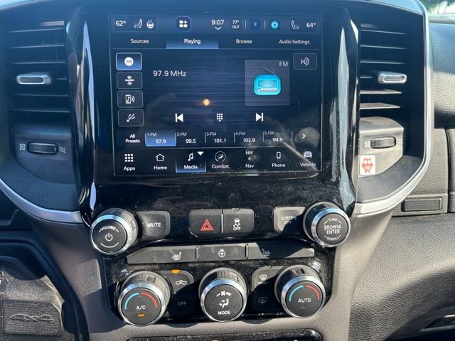 Used 2022 RAM 2500 Big Horn w/ Night Edition AWD/4WD image 11