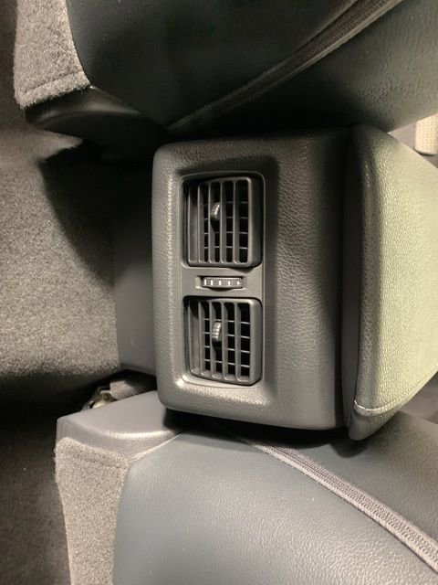 Used 2019 Toyota Camry XSE image 32